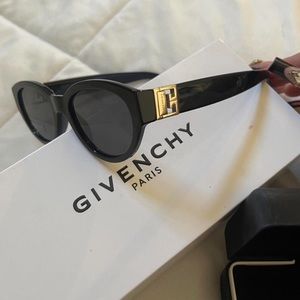 Authentic Givenchy Glasses🖤